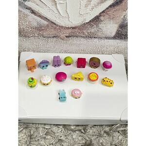 Lot of 15 PCs Random Shopkins Pieces